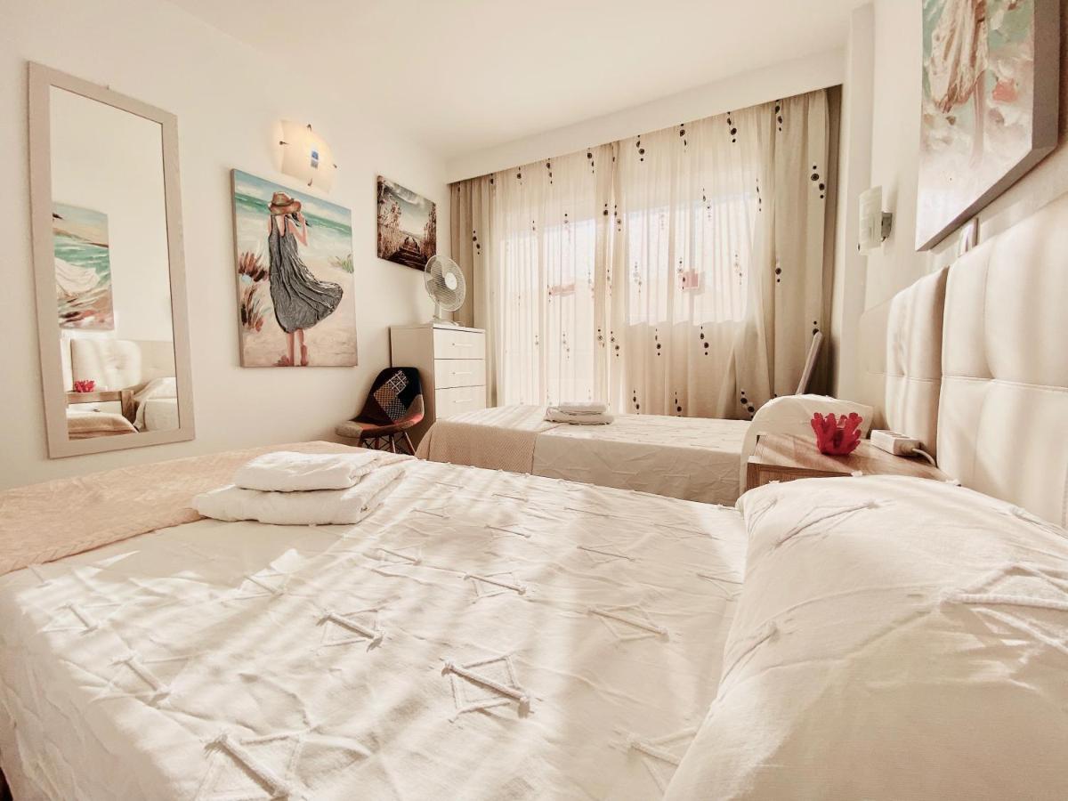 Orange And White Apartment In Yumbo San Bartolomé 外观 照片