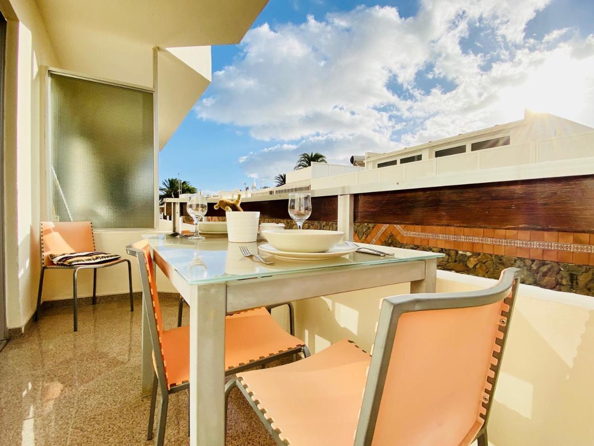 Orange And White Apartment In Yumbo San Bartolomé 外观 照片