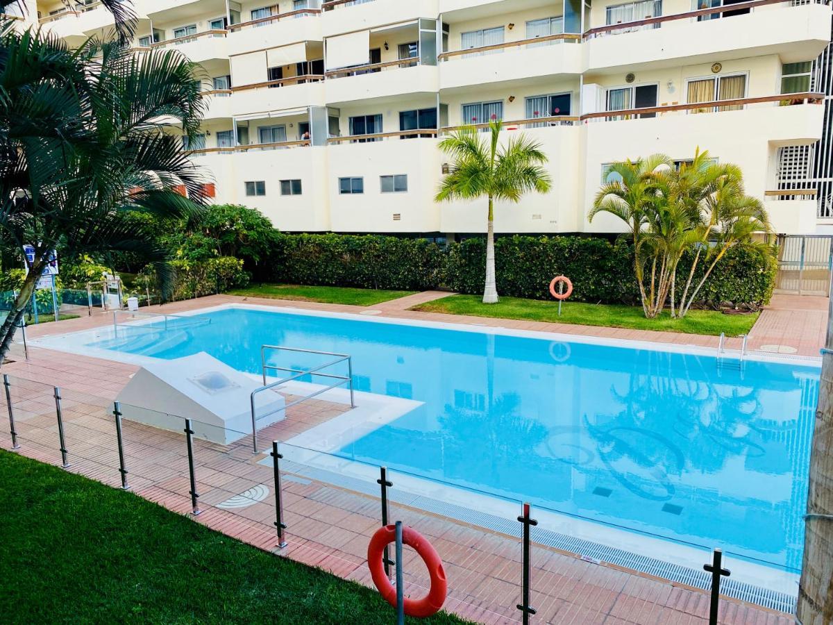 Orange And White Apartment In Yumbo San Bartolomé 外观 照片