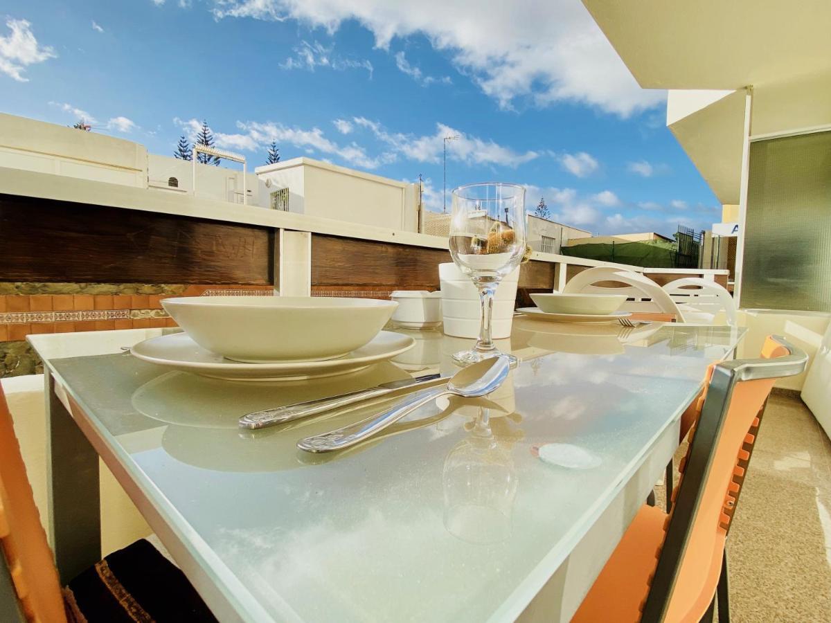 Orange And White Apartment In Yumbo San Bartolomé 外观 照片