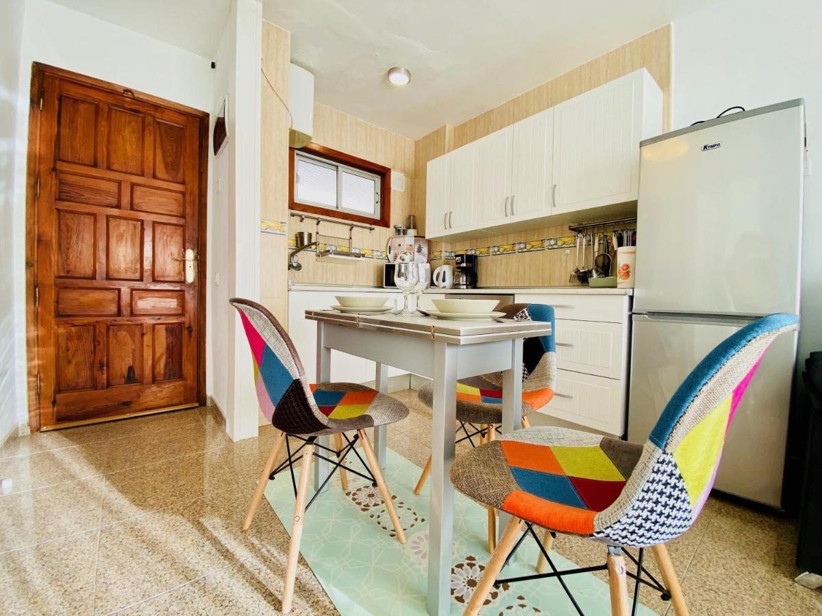 Orange And White Apartment In Yumbo San Bartolomé 外观 照片