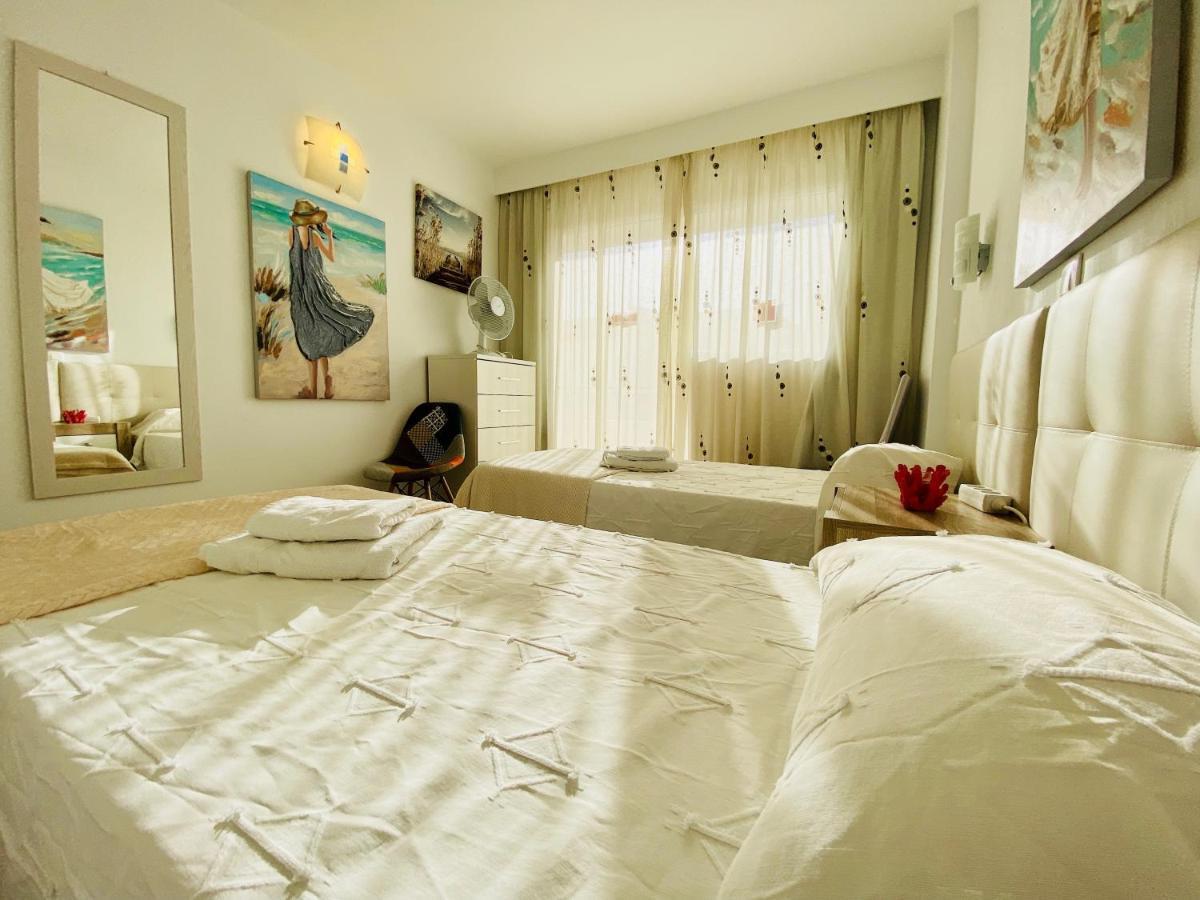 Orange And White Apartment In Yumbo San Bartolomé 外观 照片