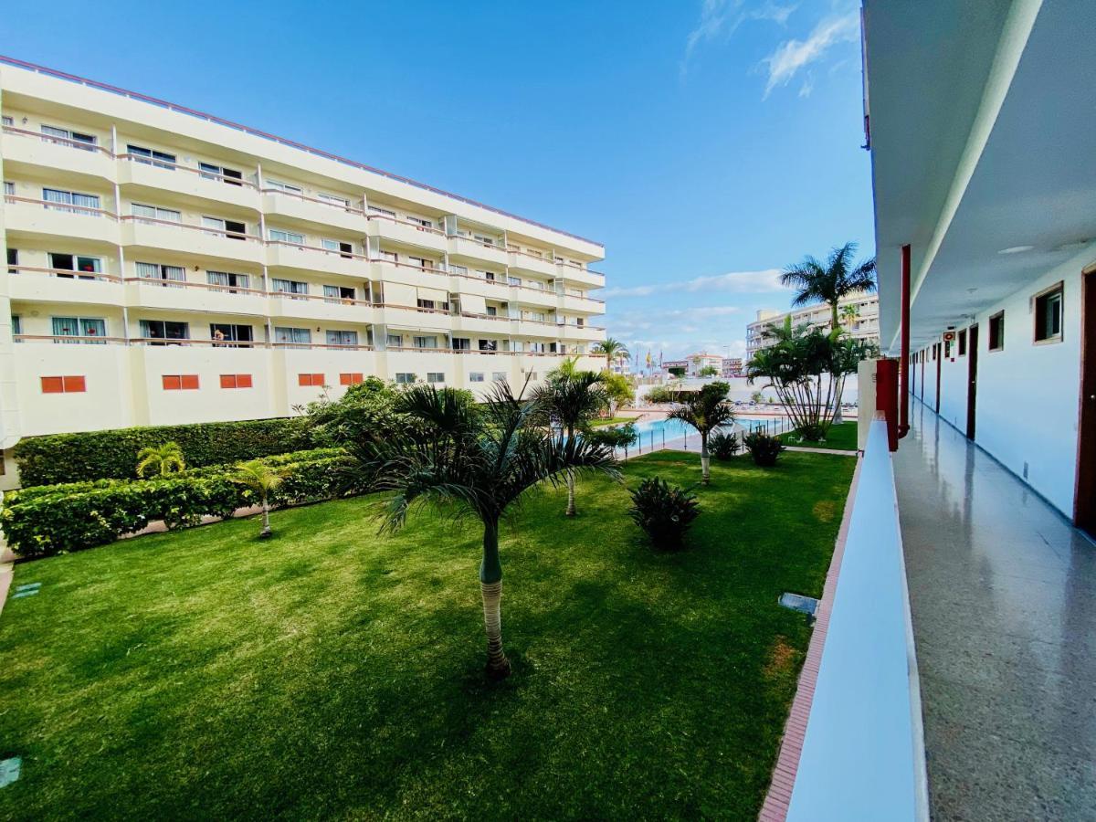Orange And White Apartment In Yumbo San Bartolomé 外观 照片